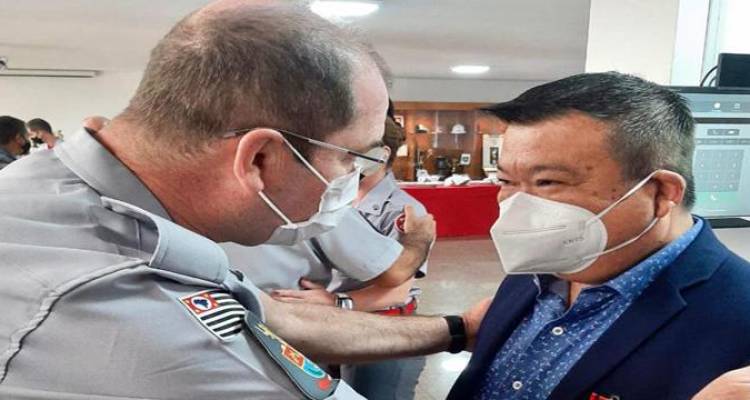 DR. ANTÔNIO TOSHIMITSU, MÉDICO COORDENADOR DO SAMU RECEBE MEDALHA DR. ANTÔNIO TOSHIMITSU, MÉDICO COORDENADOR DO SAMU RECEBE MEDALHA