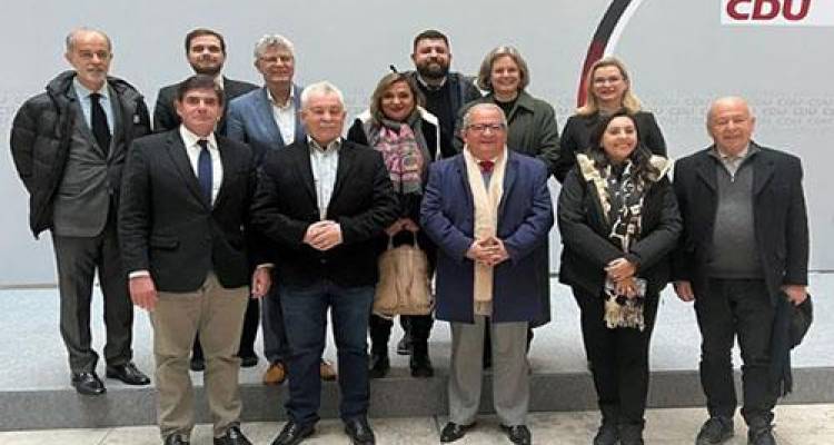 PRESIDENTE DO CIVAP E PREFEITO DE TARUMÃ PARTICIPA DE EVENTO NA ALEMANHA PRESIDENTE DO CIVAP E PREFEITO DE TARUMÃ PARTICIPA DE EVENTO NA ALEMANHA