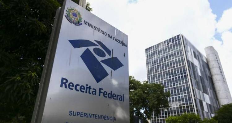 Receita Federal anuncia repasse de valores para Fundos dos Direitos da Criança e do Adolescente e Fundos dos Direitos da Pessoa Idosa Receita Federal anuncia repasse de valores para Fundos dos Direitos da Criança e do Adolescente e Fundos dos Direitos da Pessoa Idosa