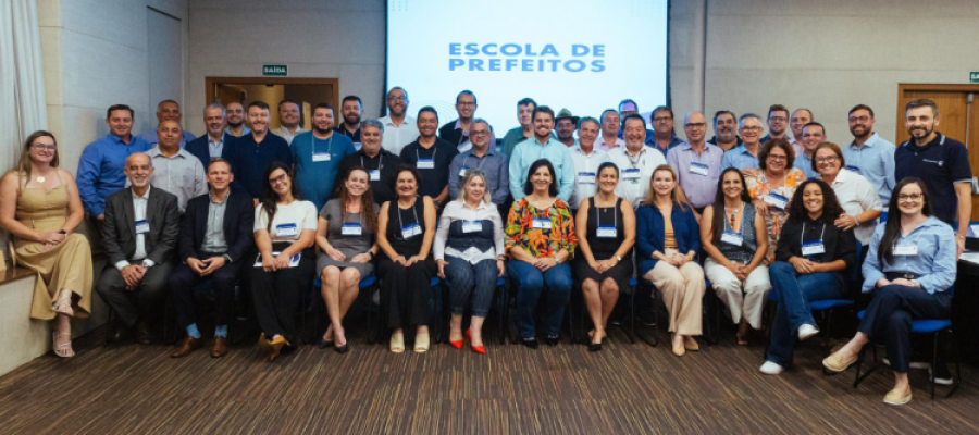 CIVAP participa da XII Escola de Prefeitos e reforça a importância dos Consórcios Intermunicipais CIVAP participa da XII Escola de Prefeitos e reforça a importância dos Consórcios Intermunicipais
