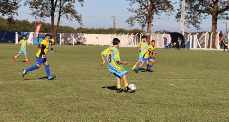 Copa CIVAP de Futebol de Campo 2025 começa com grandes jogos e goleadas na rodada de abertura Copa CIVAP de Futebol de Campo 2025 começa com grandes jogos e goleadas na rodada de abertura