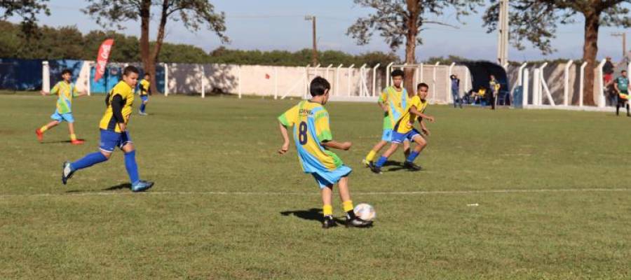 Copa CIVAP de Futebol de Campo 2025 começa com grandes jogos e goleadas na rodada de abertura Copa CIVAP de Futebol de Campo 2025 começa com grandes jogos e goleadas na rodada de abertura
