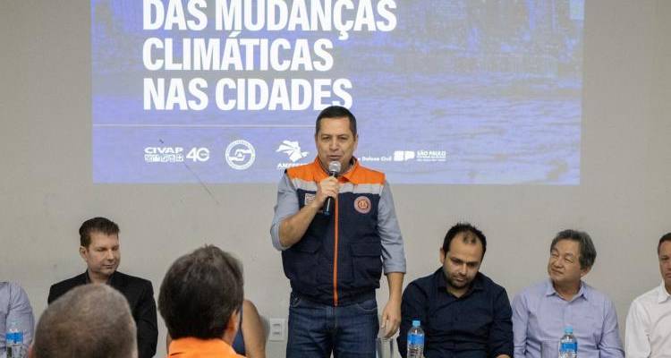 Mais de 60 municípios participam de seminário sobre impactos das mudanças climáticas nas cidades Mais de 60 municípios participam de seminário sobre impactos das mudanças climáticas nas cidades