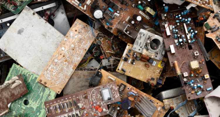 CIVAP e Catador Eletrônico ampliam resultados e ultrapassam 825 toneladas de resíduos eletrônicos destinados corretamente CIVAP e Catador Eletrônico ampliam resultados e ultrapassam 825 toneladas de resíduos eletrônicos destinados corretamente