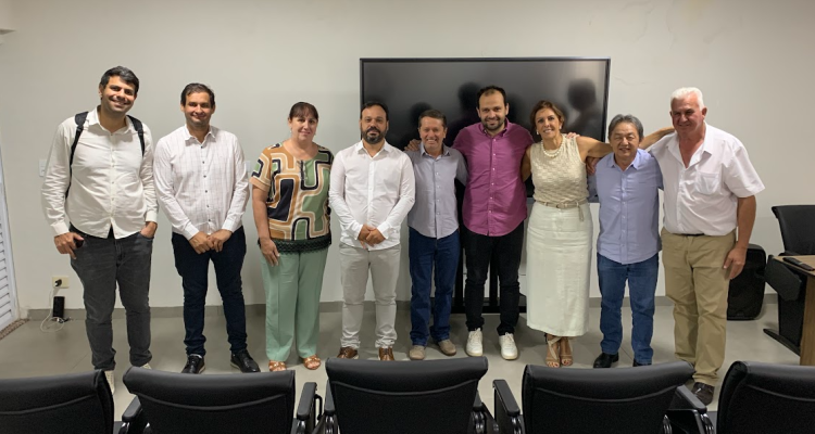 CIVAP Saúde reúne prefeitos para discutir operacionalização de nova UTI Móvel do SAMU Regional Assis CIVAP Saúde reúne prefeitos para discutir operacionalização de nova UTI Móvel do SAMU Regional Assis