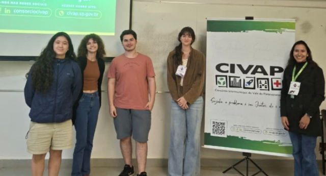 Campanha Eu Separo Eu Reciclo, do CIVAP, leva educação ambiental à III Semana da Biologia da UNESP Assis